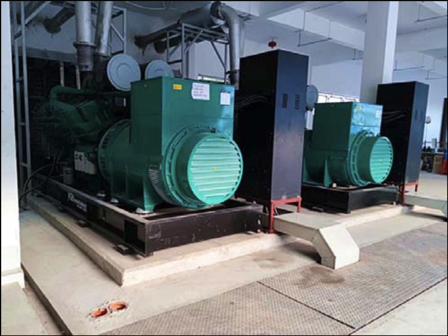 義安省 Viet Glory 製鞋廠 1120KWx2 台並聯Cummins KTA50-G3 引擎1