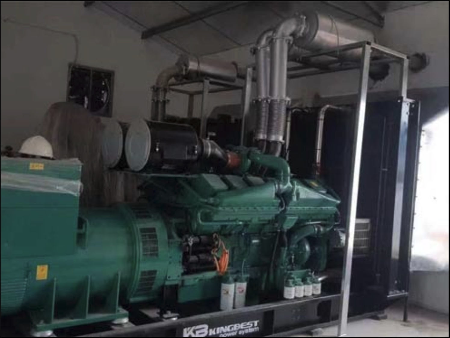 海陽省 Sun Acoustic 電子廠 1000KWx1 台Cummins KTA38-G9 引擎 1